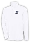 Main image for Antigua New York Yankees Mens White Hunk Long Sleeve 1/4 Zip Pullover