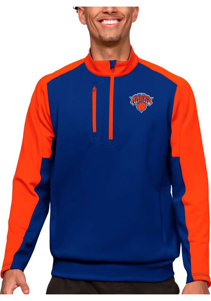 Antigua New York Knicks Mens Team Pullover - DARK ROYAL/MANGO