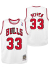 Main image for Scottie Pippen  Mitchell and Ness Chicago Bulls Toddler White Swingman Home Jersey Basketball Je..