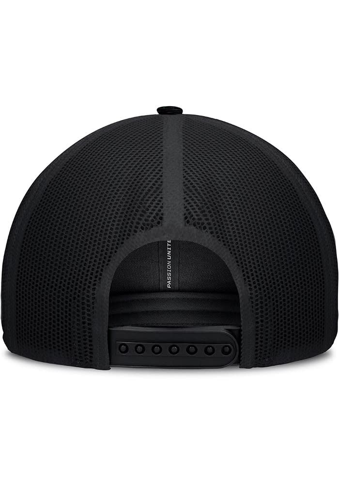 Top of the World Notre Dame Fighting Irish BLACK Streak Trucker