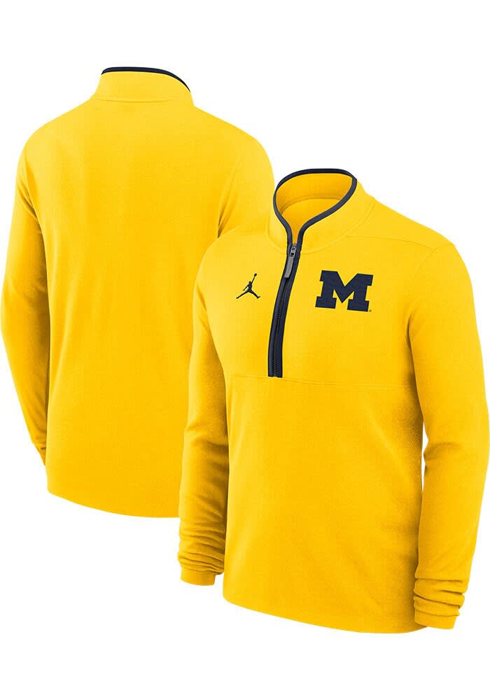 Nike Mens YELLOW Michigan Wolverines Victory Long Sleeve Qtr