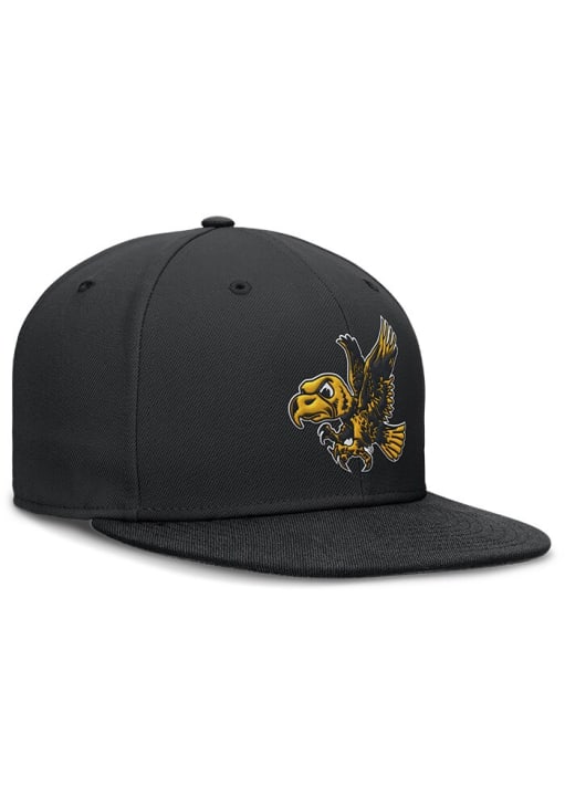 Nike Iowa Hawkeyes Mens Black Nike True Wool Fitted Cap Fitted Hat