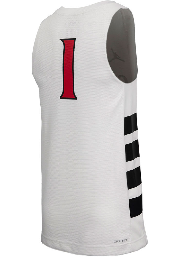Nike Mens White Cincinnati Bearcats Replica Basketball