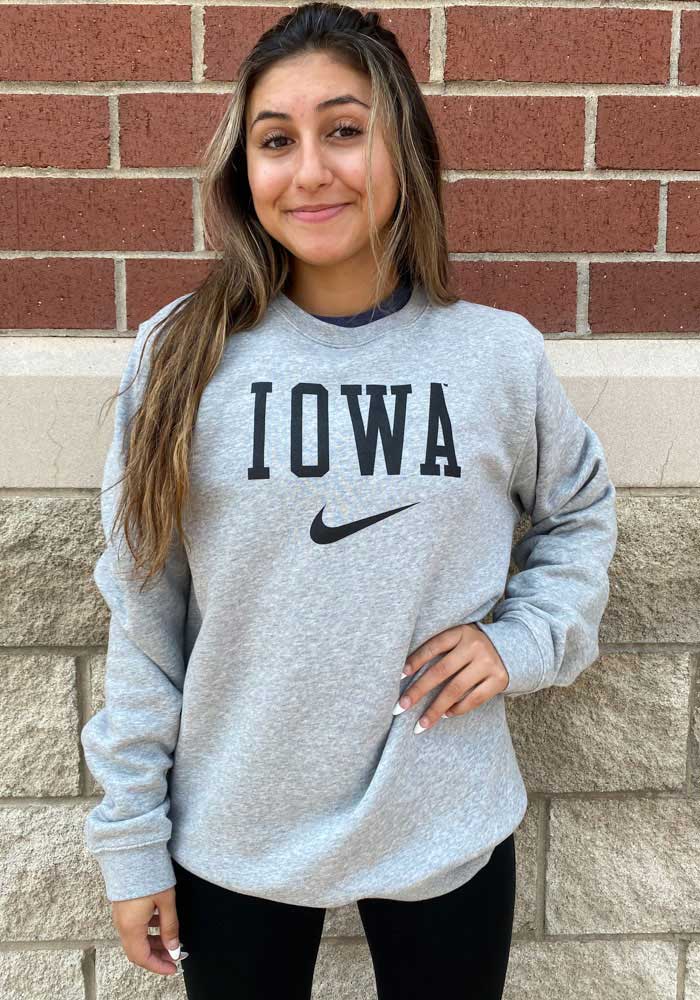 nike iowa hawkeyes sweatshirt