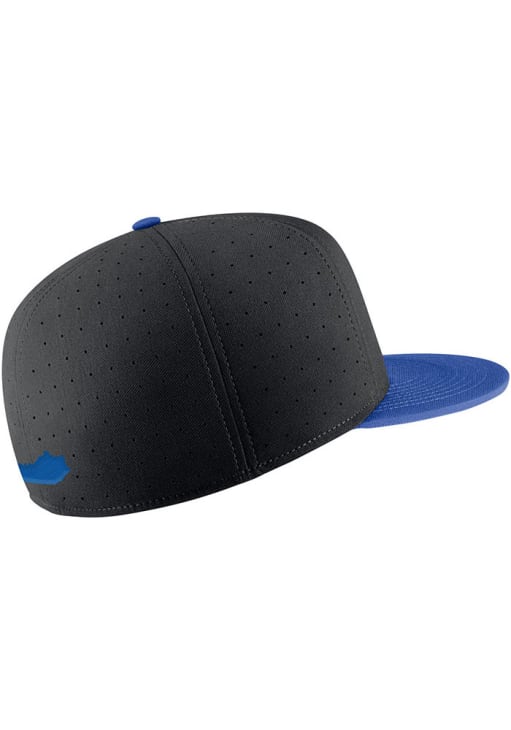 Men's Nike Camo Kentucky Wildcats Aero True Baseball Performance Fitted Hat