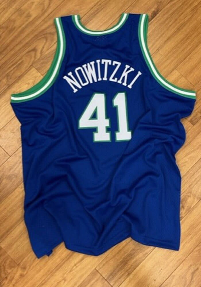 Dirk nowitzki jersey sale on sale