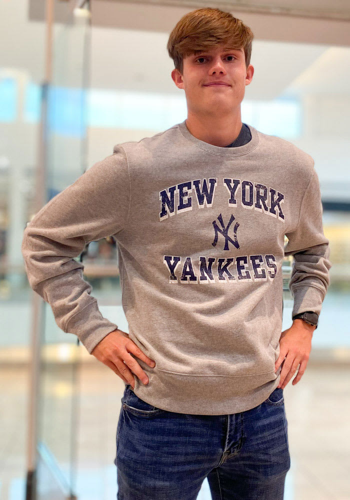 mens yankees sweatshirts