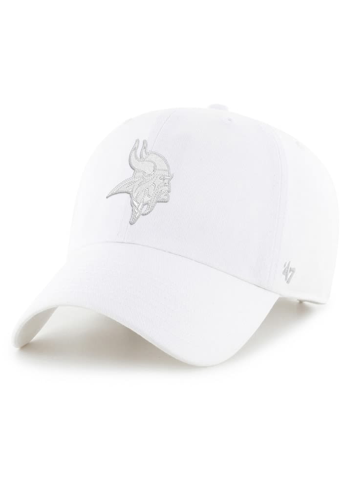47 Minnesota Vikings White Alt Winter Warrior Clean Up