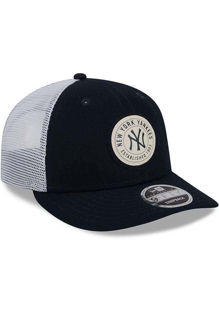 New Era New York Yankees NAVY Circle Trucker LP9FIFTY