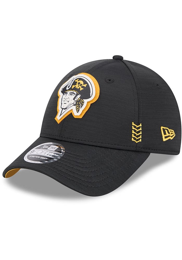 New Era Pittsburgh Pirates 2024 Clubhouse Stretch Snap 9FORTY Adjustable  Hat - Black