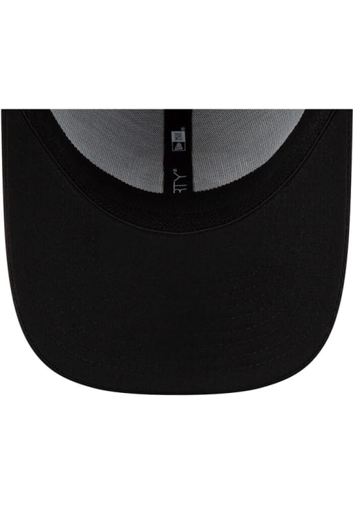 New Era Iowa Hawkeyes Mens Black Black and White Logo 39THIRTY Flex Hat