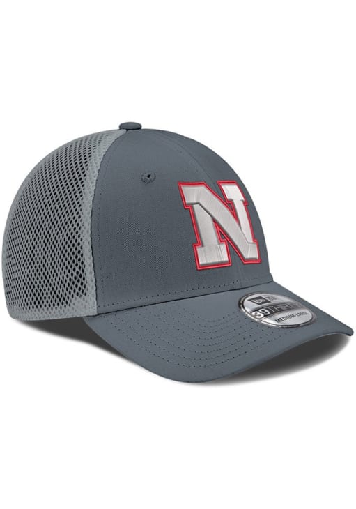 New Era Nebraska Cornhuskers Mens Graphite 2T Neo 39THIRTY Flex Hat