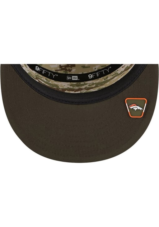 New Era Denver Broncos Green 2025 Salute To Service Split Panel 9FIFTY Trucker Mens Snapback Hat