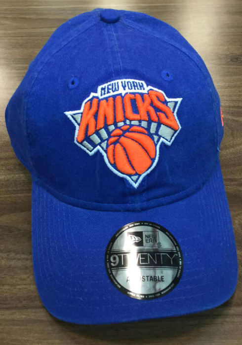 New Era New York Knicks Core Classic 9TWENTY Adjustable Hat - Blue