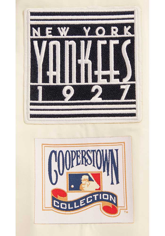 Pro Standard New York Yankees Mens White Retro Classic Satin