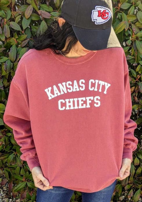 Kansas City Chiefs Womens Red Gertrude Vintage Crew Sweatshirt