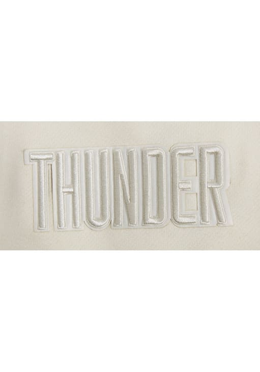 Pro Standard Oklahoma City Thunder Mens White Neutral Long Sleeve Fashion Sweatshirt