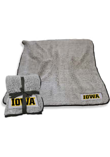 Yellow Iowa Hawkeyes Color Frosty Sherpa Blanket