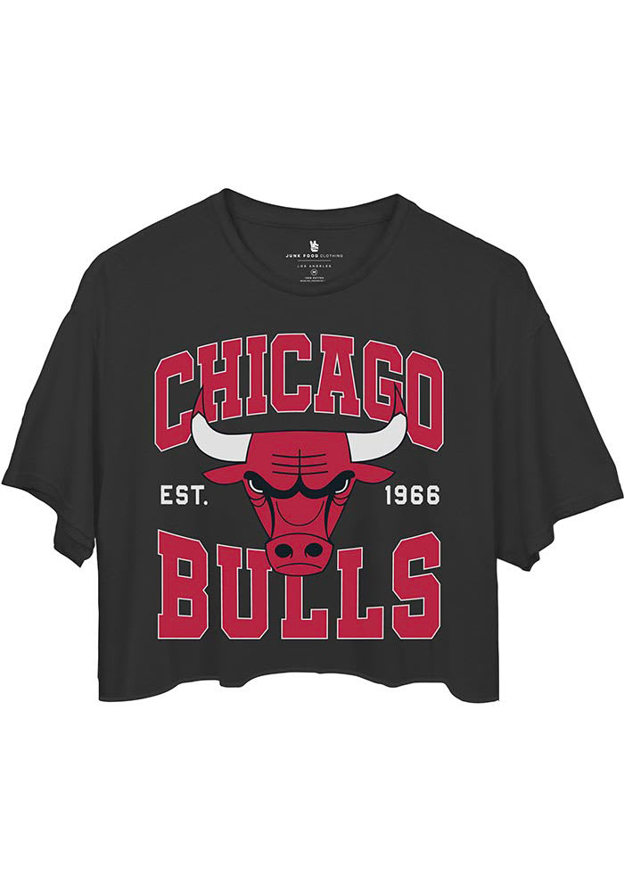 Junk Food Clothing Chicago Bulls Womens Black Cropped Short Sleeve T-Shirt