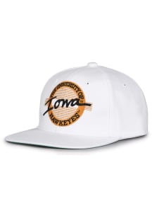 Retro Circle White Iowa Hawkeyes Mens Snapback - White