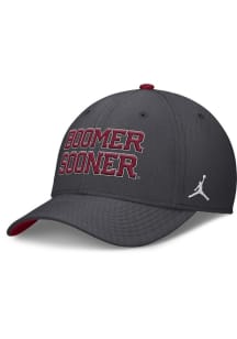 Nike Oklahoma Sooners Mens Charcoal JORDAN BRAND STRUCTURED SWOOSHFLEX CAP Flex Hat