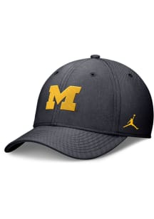 Michigan Wolverines Nike Structured Rise Flex Flex Hat - Charcoal