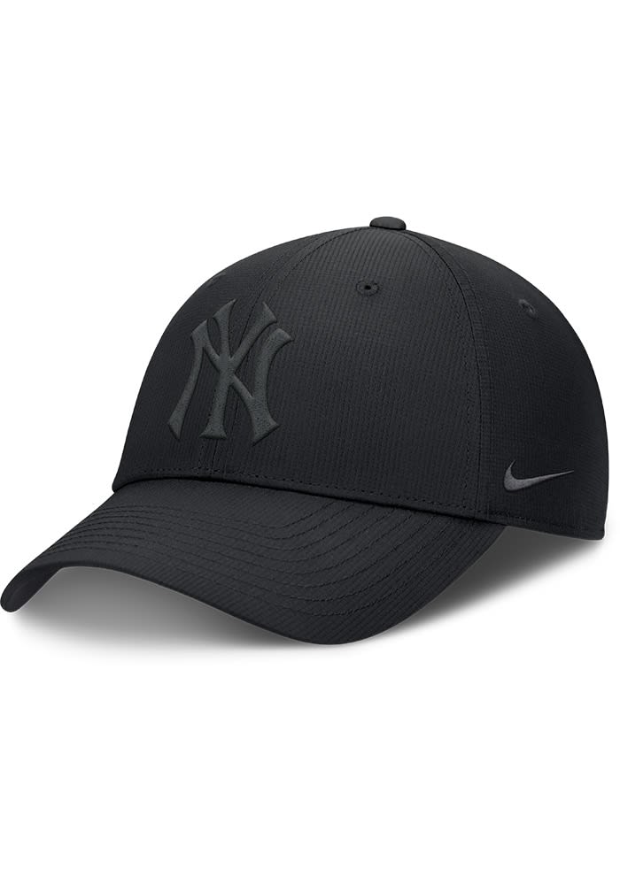 Nike New York Yankees BLACK Tonal Ripstop Club Structured