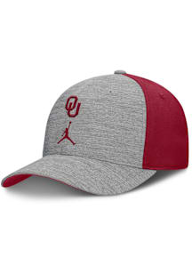 Nike Oklahoma Sooners Mens Grey Structured Rise Swooshflex Flex Hat