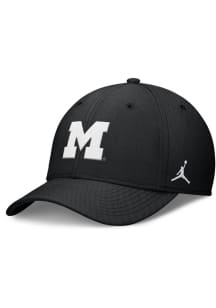 Michigan Wolverines Nike JORDAN BRAND RISE WHT SWOOSHFLEX CAP Flex Hat - Black