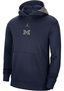 Nike Michigan Wolverines Mens Navy Blue Dri-FIT Jordan Spotlight Hood