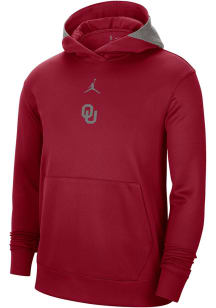 Nike Oklahoma Sooners Mens Crimson Dri-FIT Spotlight Hood