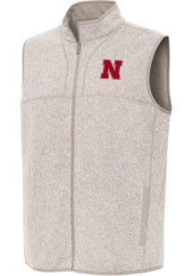 Antigua Nebraska Cornhuskers Mens Oatmeal Fortune Sleeveless Jacket