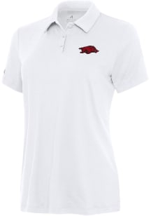 Antigua Arkansas Razorbacks Womens White Reprocess Recycled Short Sleeve Polo Shirt
