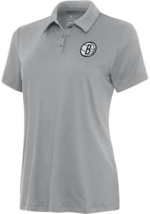 Antigua Brooklyn Nets Womens Grey Reprocess Recycled Short Sleeve Polo Shirt