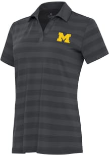 Womens Michigan Wolverines Grey Antigua Tunnel Short Sleeve Polo Shirt