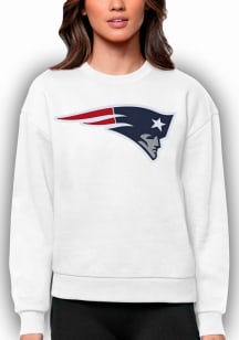 Antigua New England Patriots Womens White Victory Crew Sweatshirt