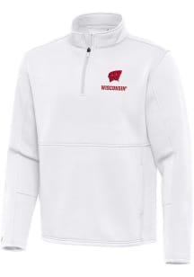 Mens Wisconsin Badgers White Antigua Twist Qtr Zip Pullover