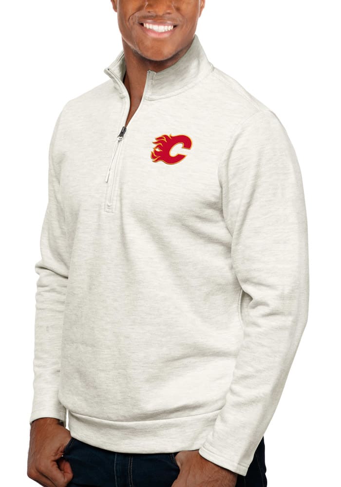 Antigua Calgary Flames Mens Oatmeal Gambit Long Sleeve 1/4 Zip Pullover