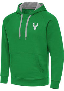 Antigua Milwaukee Bucks Mens Green St Patrick's Day Tonal Victory Long Sleeve Hoodie