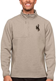 Antigua Wyoming Cowboys Mens Oatmeal Course Long Sleeve 1/4 Zip Pullover