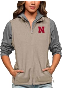 Antigua Nebraska Cornhuskers Womens Oatmeal Course Vest