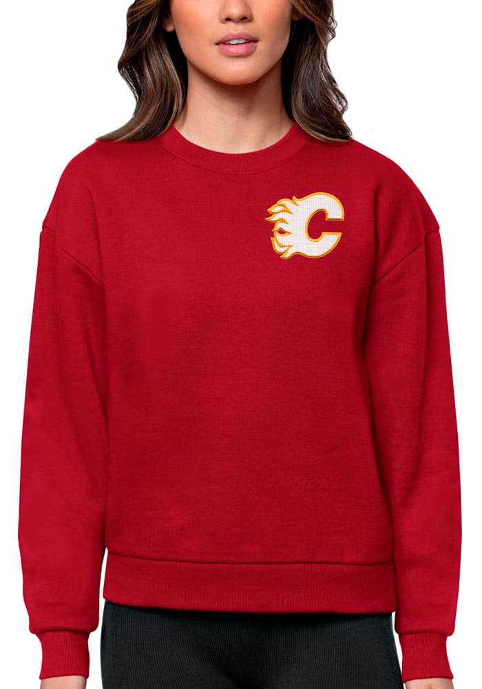 Antigua Calgary Flames Women's Red Victory Crew Sweatshirt, Red, 65% Cotton / 35% POLYESTER, Size XL, Rally House