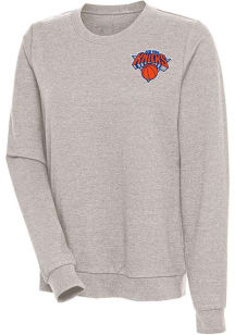 Antigua New York Knicks Womens Oatmeal Action Crew Sweatshirt