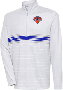 Antigua New York Knicks Mens Grey Bullseye Long Sleeve 1/4 Zip Pullover