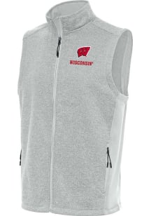 Mens Wisconsin Badgers Grey Antigua Course Vest