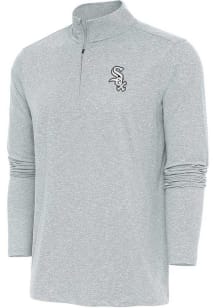 Antigua Chicago White Sox Mens Grey Metallic Logo Hunk Long Sleeve 1/4 Zip Pullover