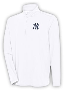 Antigua New York Yankees Mens White Hunk Long Sleeve 1/4 Zip Pullover