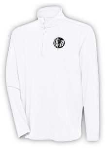 Antigua Dallas Mavericks Mens White Metallic Logo Hunk Long Sleeve 1/4 Zip Pullover