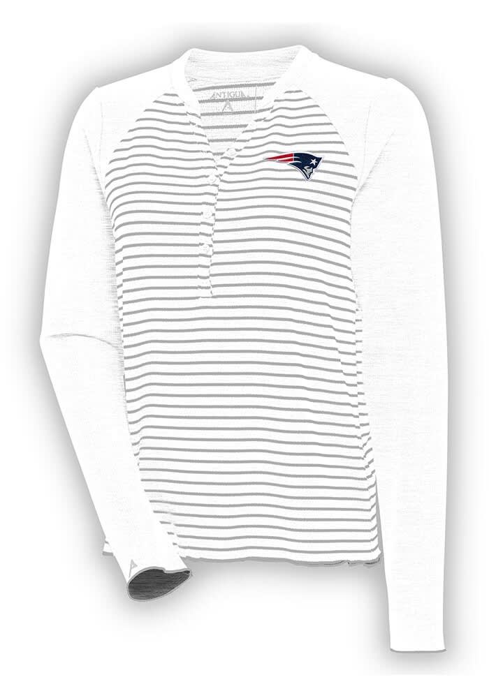 Antigua New England Patriots Women's White Maverick Henley LS Tee, White, 100% POLYESTER, Size 2XL, Rally House