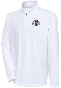 Antigua Chicago Blackhawks Mens White Metallic Logo Tribute Long Sleeve 1/4 Zip Pullover